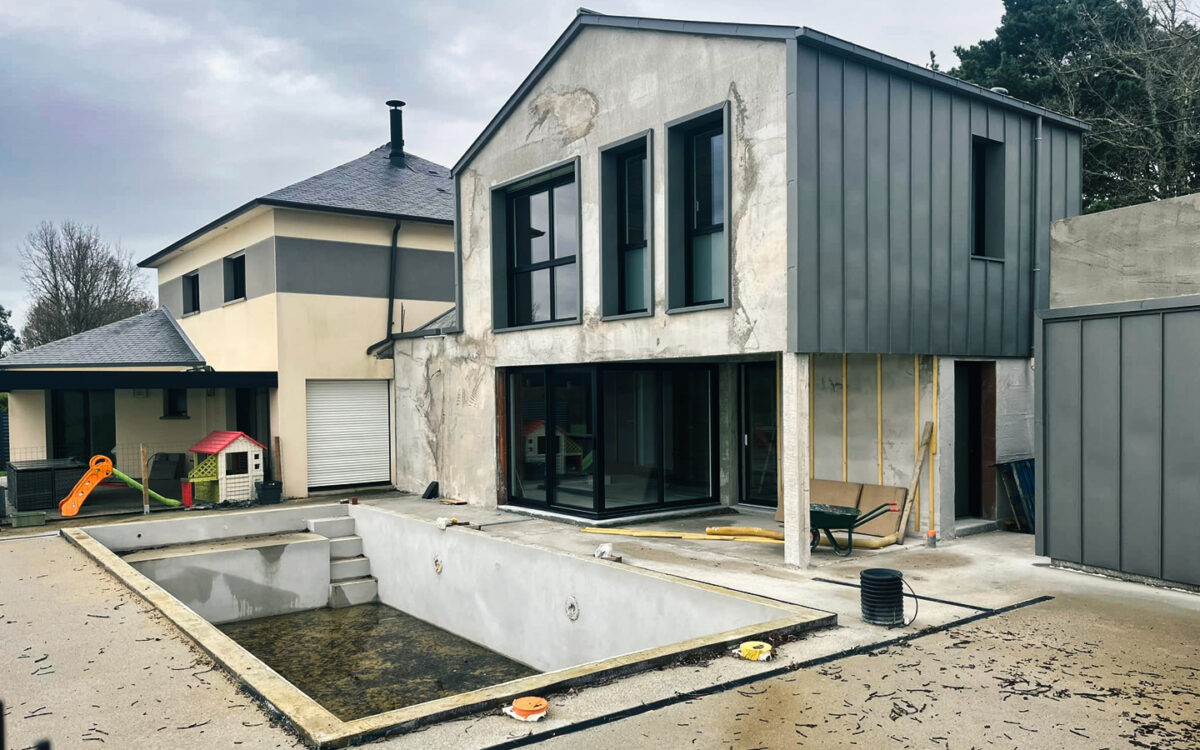 Extension complexe avec piscine